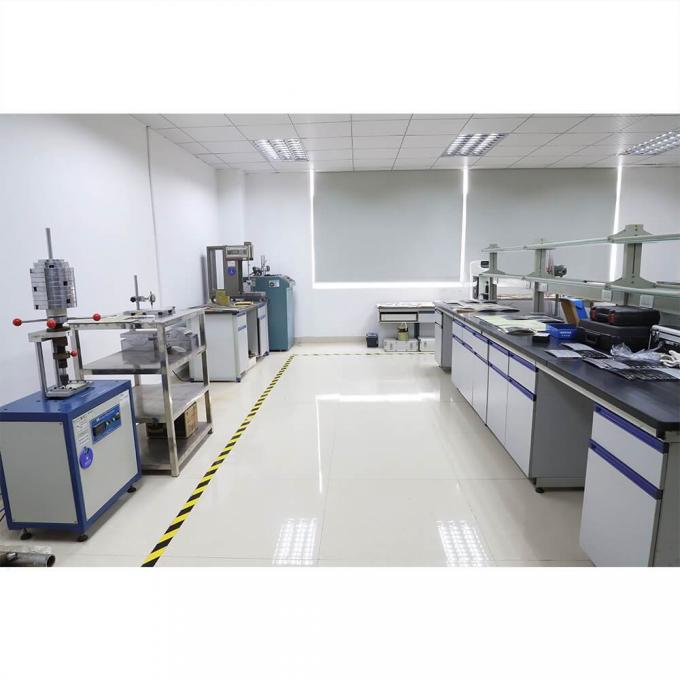 थोक डबल फोल्डिंग स्लीप मैट सफेद एल्यूमीनियम फिल्म बंद सेल IXPE XPE फोम स्लीपिंग पैड 2 व्यक्ति के लिए जलरोधक शिविर के लिए 17